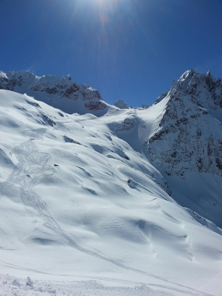 Descent du Col des Crochues (photo credit: J. Auerbach)
