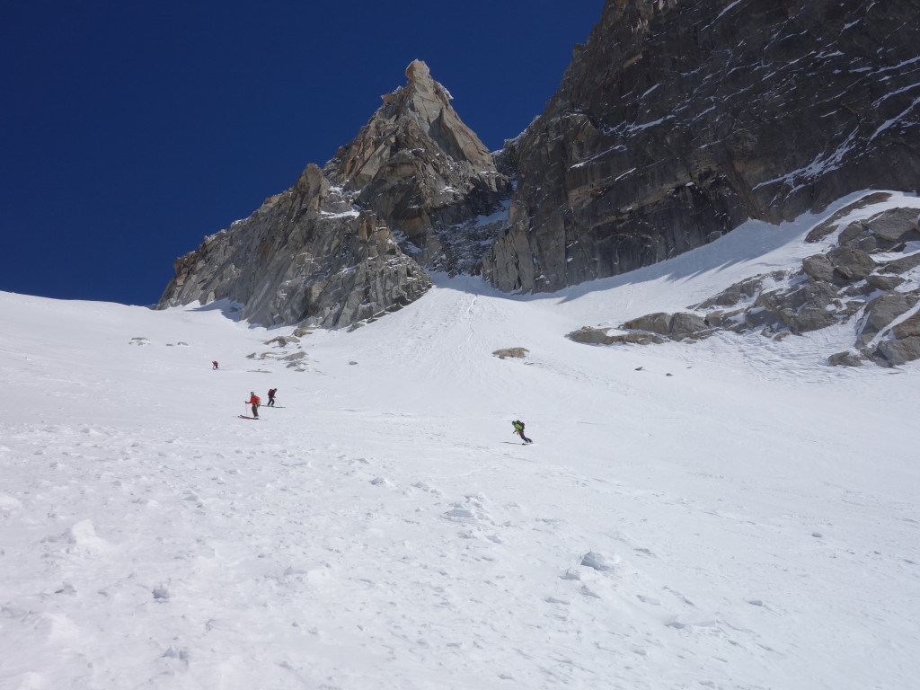 Making our way down from the Col du Chardonnet (photo credit: A. Bayol)